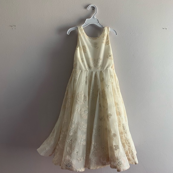 la petite by hayley paige Eloise flower girl dress